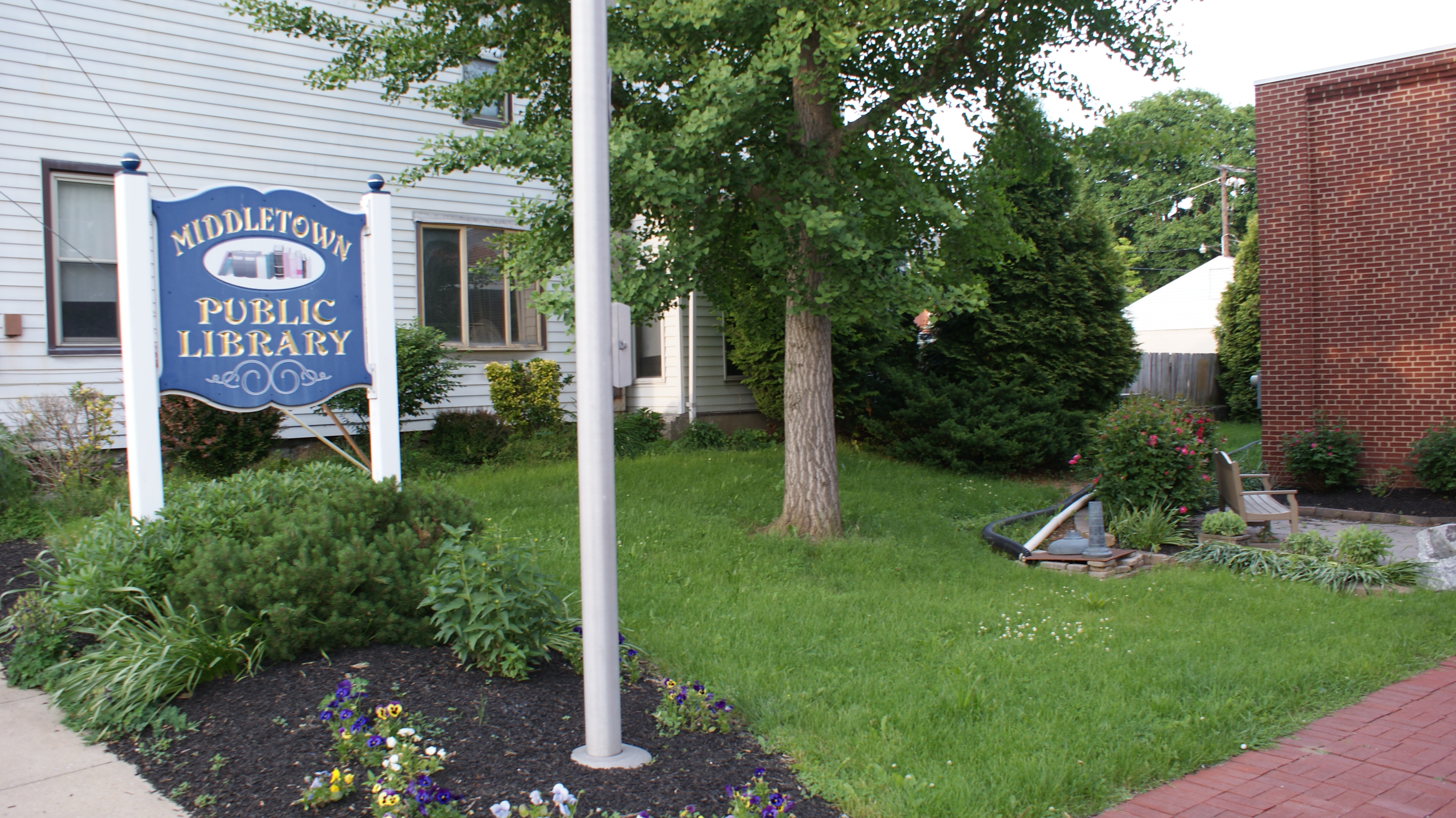 photo-tour-middletown-public-library